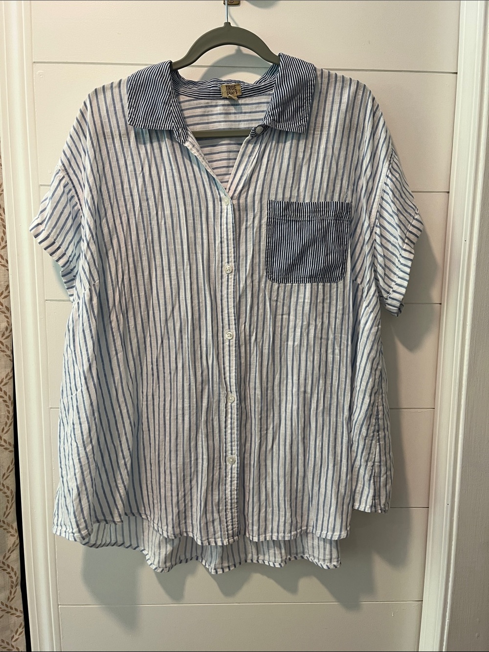 True Craft Women's Blue & White Striped Button-Down Shirt